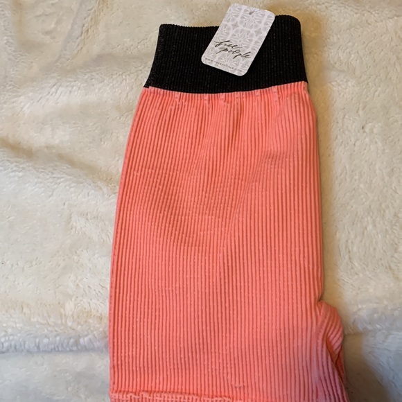 NWT Free People Seamless Shorts - Picture 5 of 5